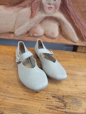 Me Too "Corien" Serenity Mary Jane Flat Sz 11 Mesh Upper Metallic Gold